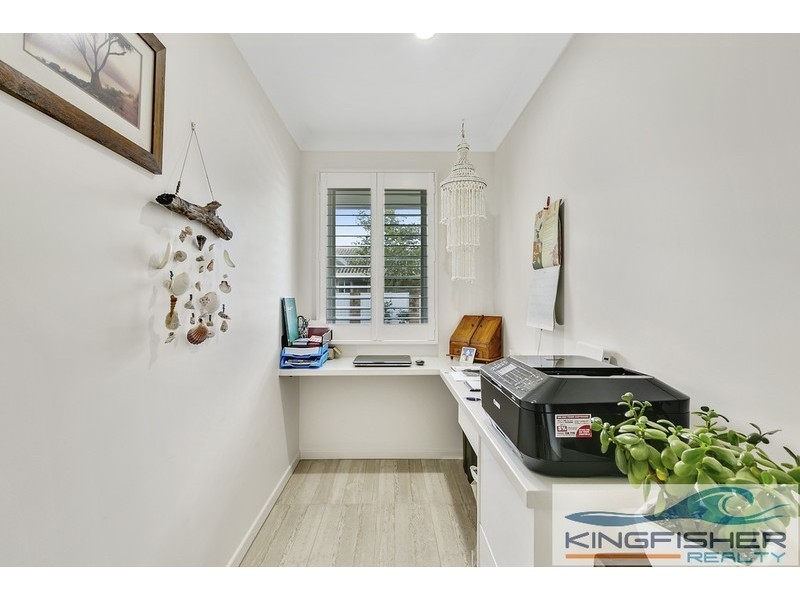 184 Acanthus Avenue, Burleigh Waters QLD 4220