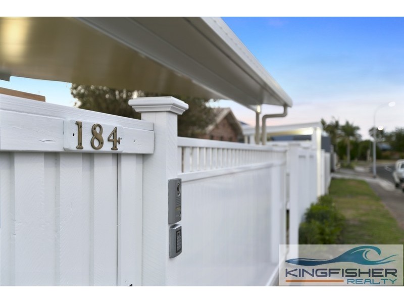 184 Acanthus Avenue, Burleigh Waters QLD 4220