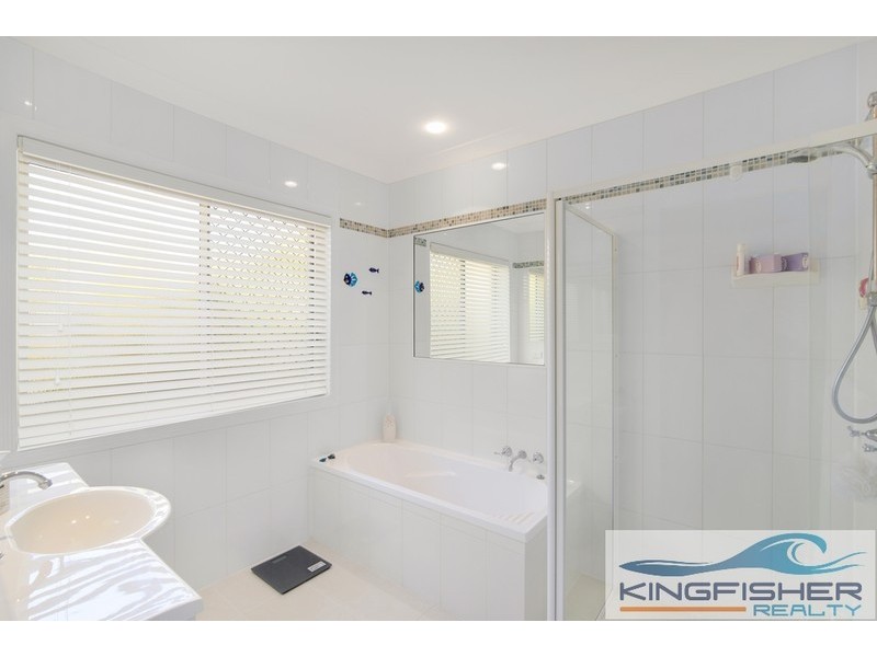 13 Lanai Drive, Burleigh Waters QLD 4220