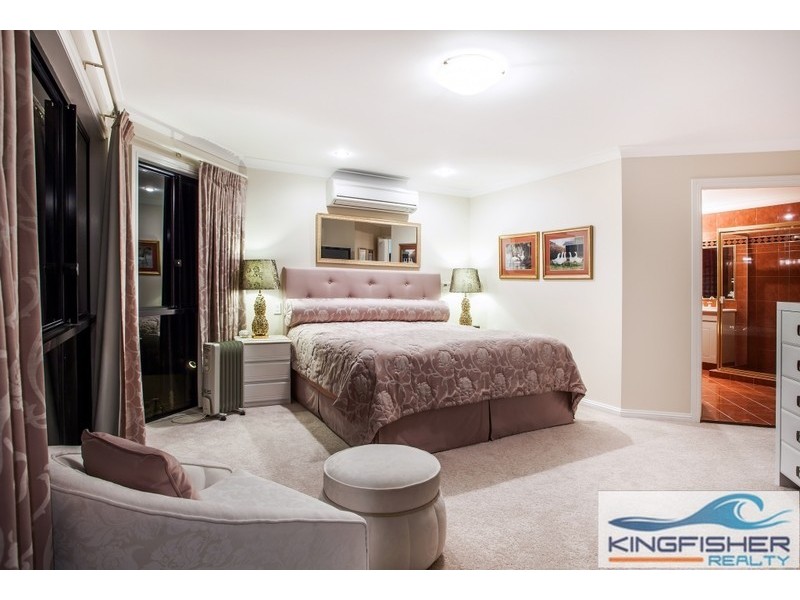 9 Crozet Court, Burleigh Waters QLD 4220