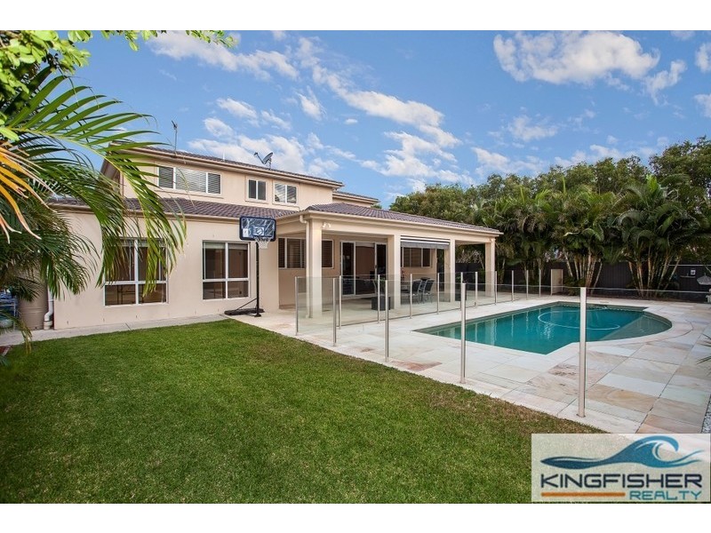 111 Dunlin Drive, Burleigh Waters QLD 4220