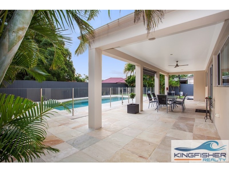 111 Dunlin Drive, Burleigh Waters QLD 4220