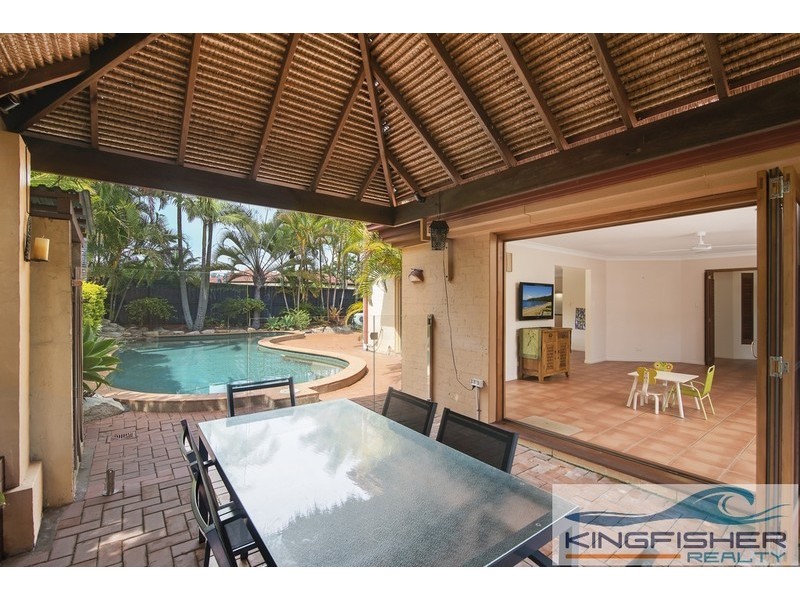 33 Sea Eagle Drive, Burleigh Waters QLD 4220