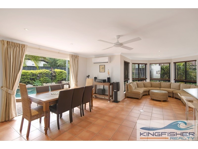 33 Sea Eagle Drive, Burleigh Waters QLD 4220