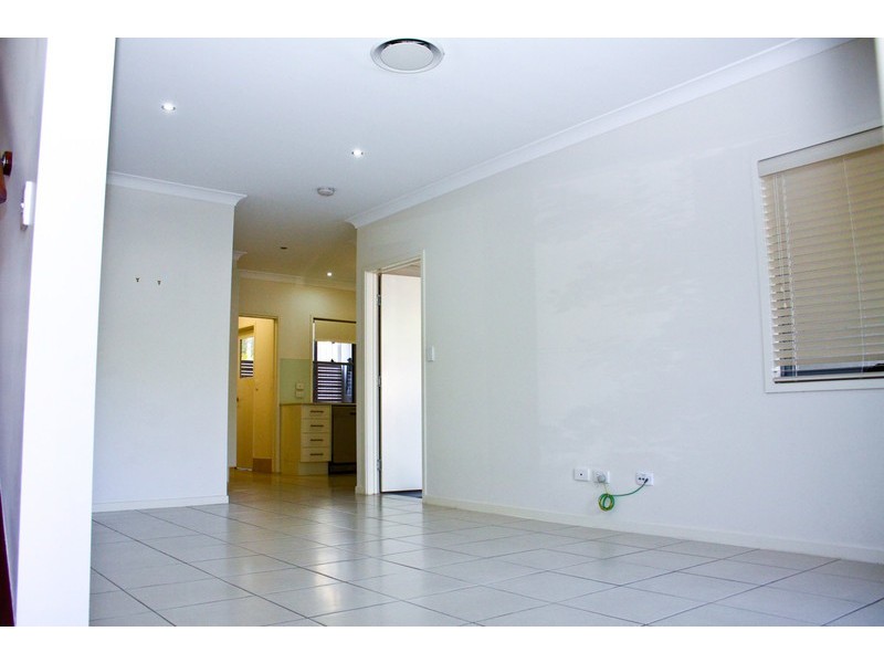 2/20 Balowrie Street, Hamilton QLD 4007