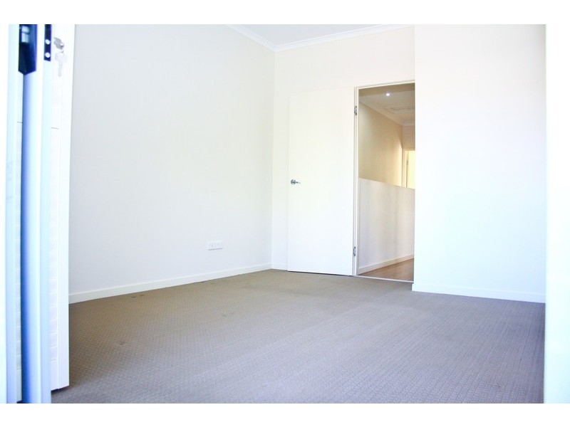 2/20 Balowrie Street, Hamilton QLD 4007