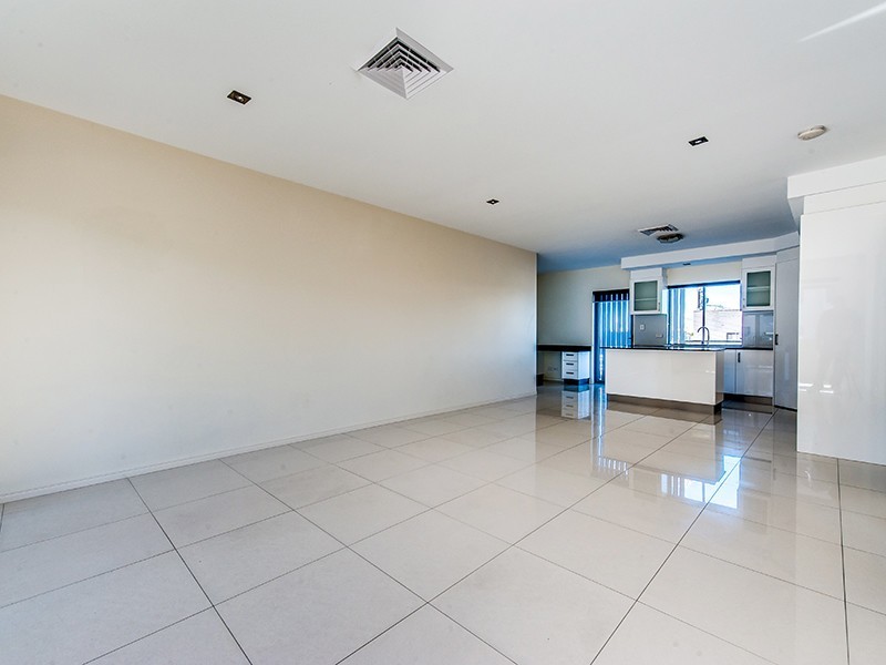 11/215 Wellington, Kangaroo Point QLD 4169
