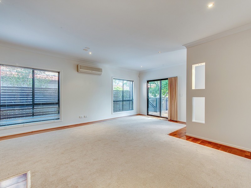 57 Riding Road, Hawthorne QLD 4171