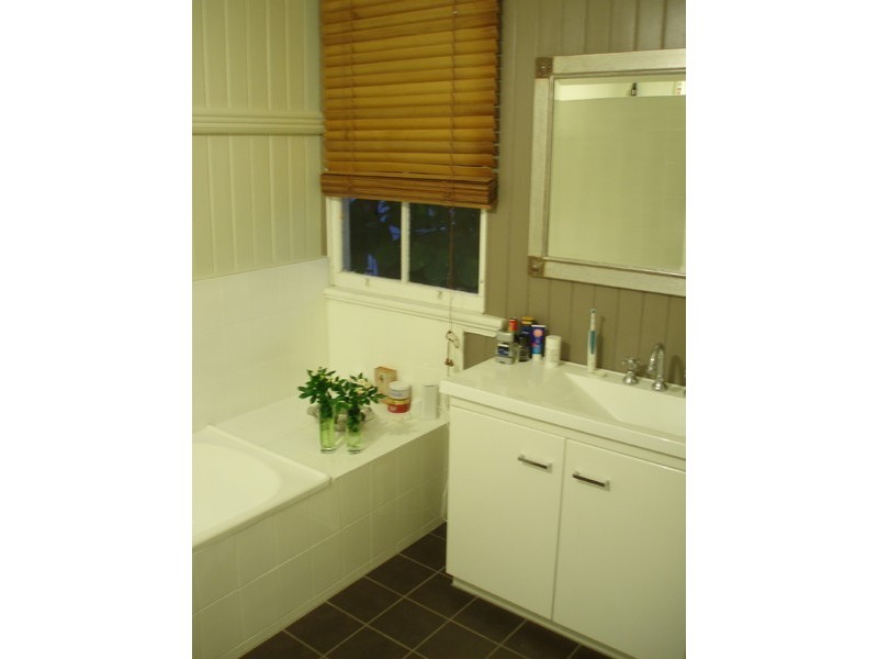 15 Eton Street, Nundah QLD 4012