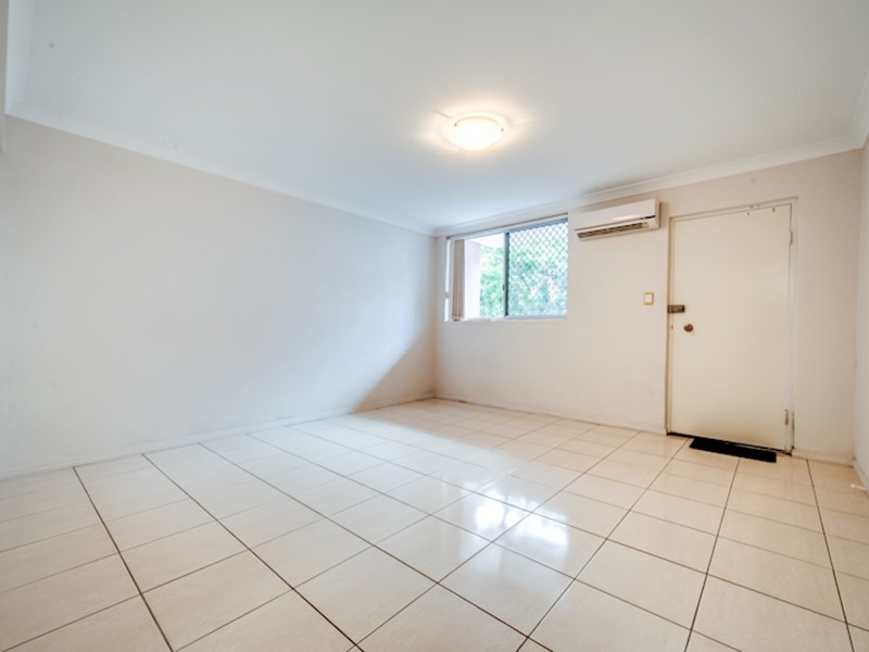 38 Peach Street, Greenslopes QLD 4120