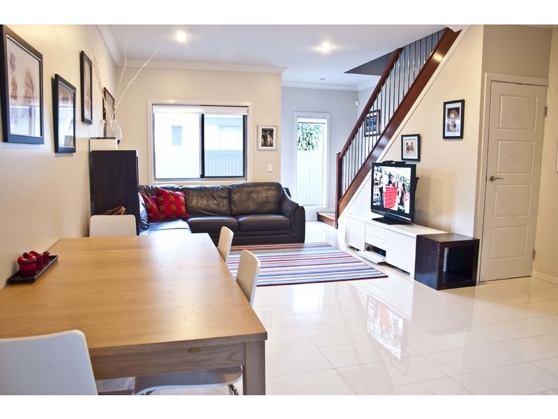 42 Brown Street, Camp Hill QLD 4152