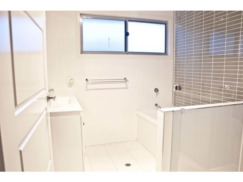 42 Brown Street, Camp Hill QLD 4152