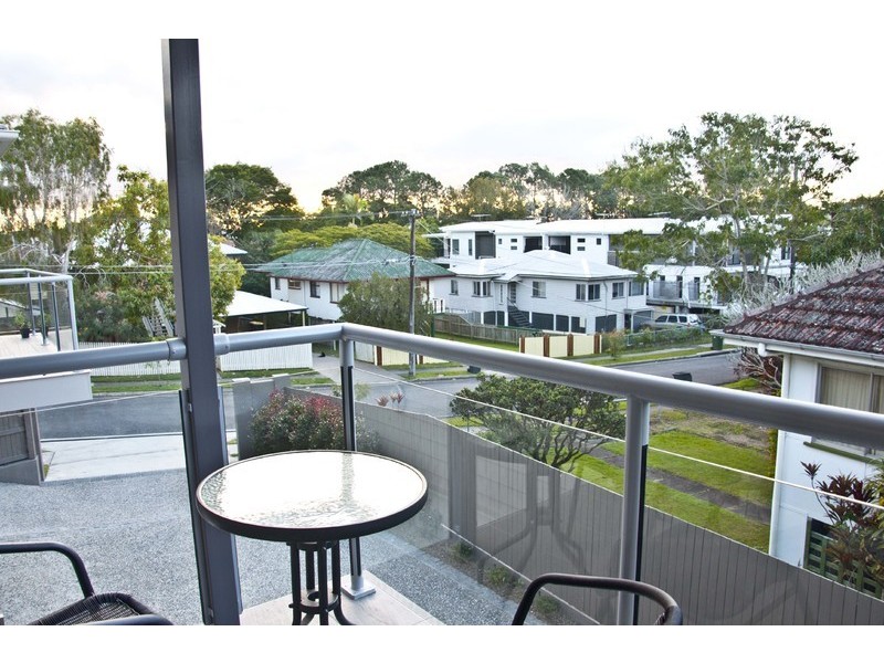 42 Brown Street, Camp Hill QLD 4152