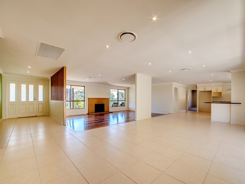 39 Bertana Dr, Mudgeeraba QLD 4213