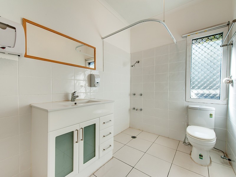 72 Meadow Avenue, Coopers Plains QLD 4108