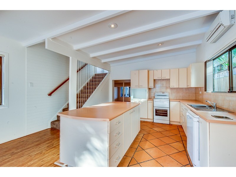 11 Alfred Street, Mermaid Beach QLD 4218