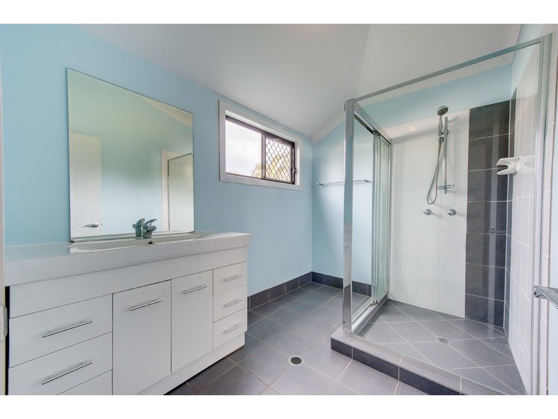 969 Oxley Road, Oxley QLD 4075