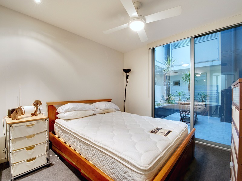 3/18 Riverbend Place, Bulimba QLD 4171