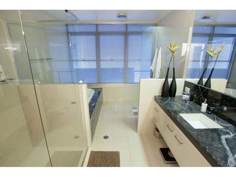 98 Thorne Street, Kangaroo Point QLD 4169