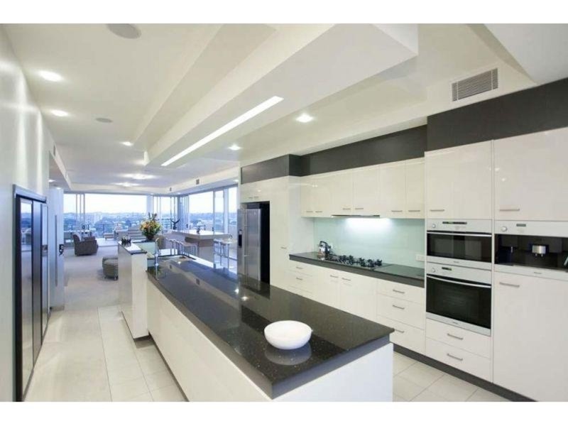 98 Thorne Street, Kangaroo Point QLD 4169