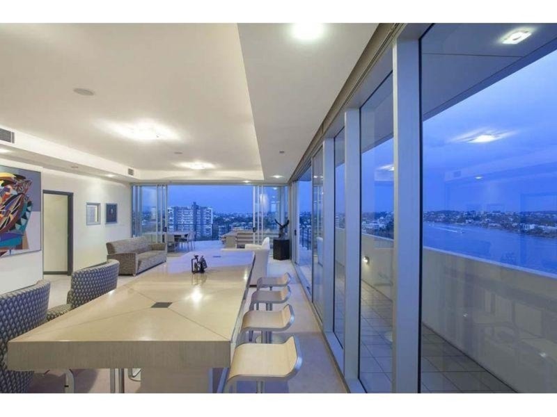 98 Thorne Street, Kangaroo Point QLD 4169