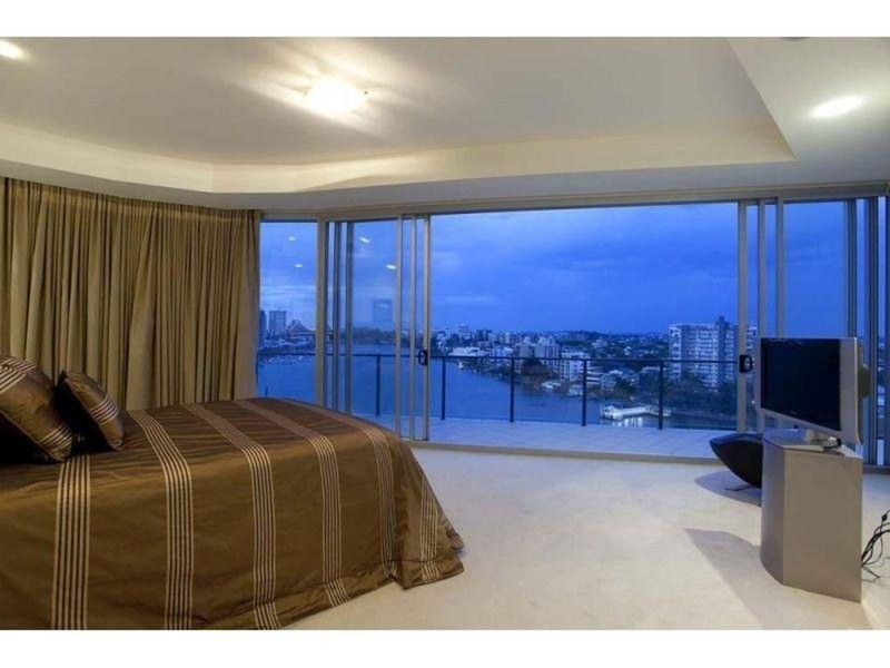 98 Thorne Street, Kangaroo Point QLD 4169