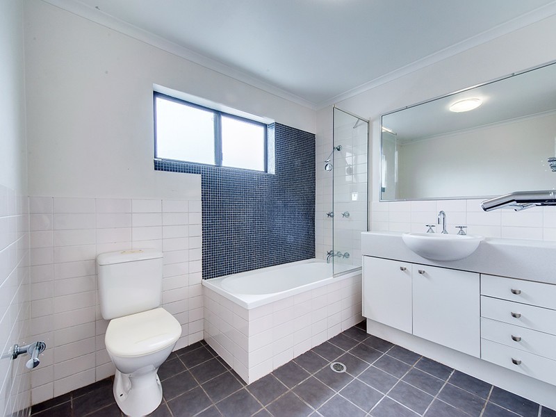 5/15 Kitchener, Coorparoo QLD 4151