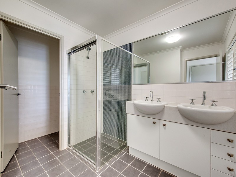 5/15 Kitchener, Coorparoo QLD 4151
