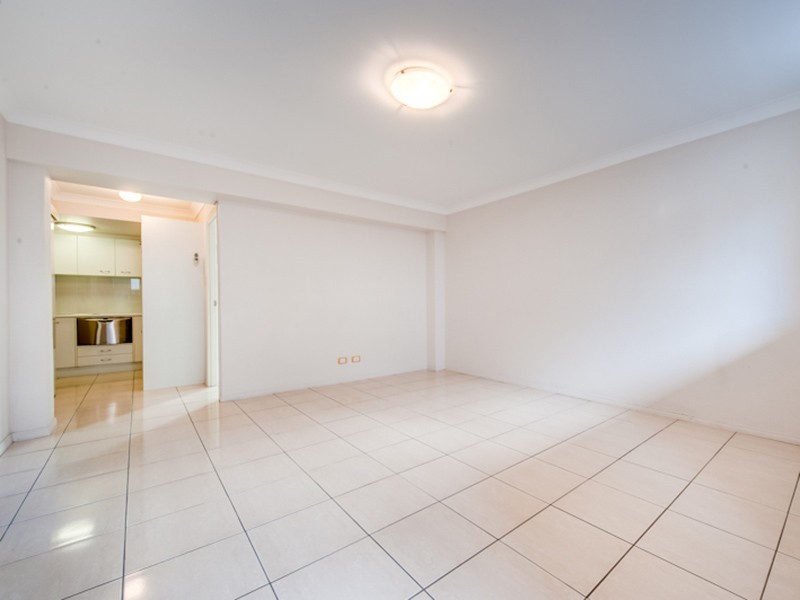 38 Peach Street, Greenslopes QLD 4120