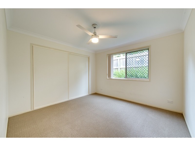 6 Hector Road, Holland Park QLD 4121