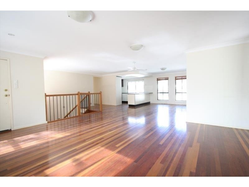 35 Combles Road, Camp Hill QLD 4152