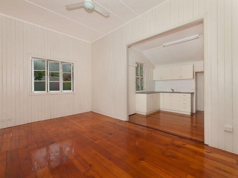 147 Honour Avenue, Chelmer QLD 4068