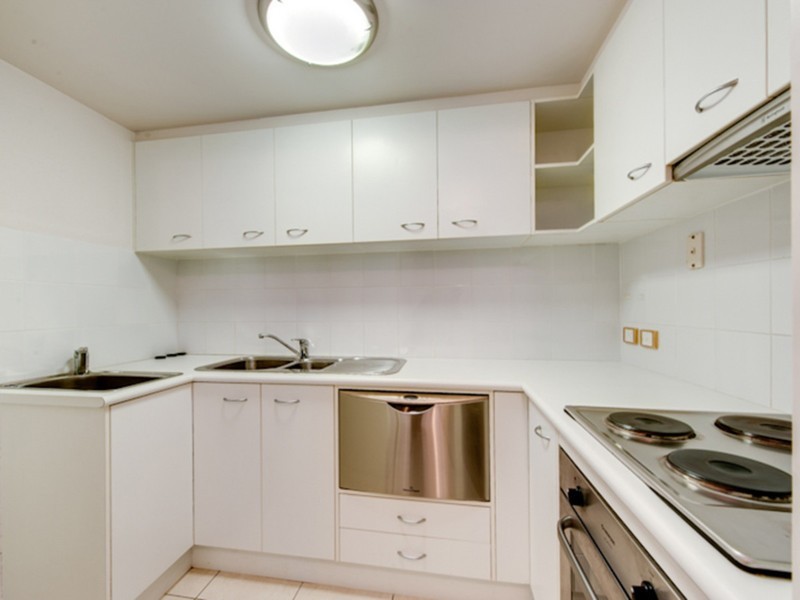 38 Peach Street, Greenslopes QLD 4120