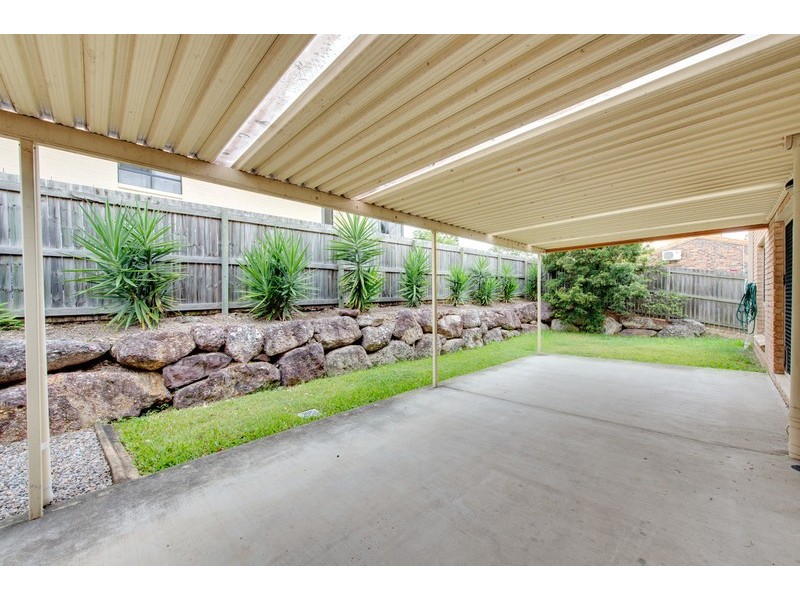 6 Hector Road, Holland Park QLD 4121