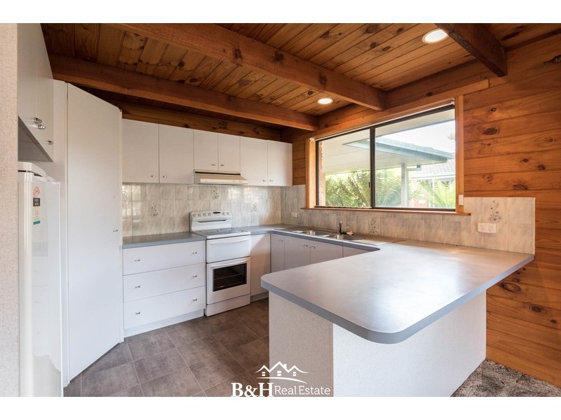 12 Flinders Avenue, West Ulverstone TAS 7315