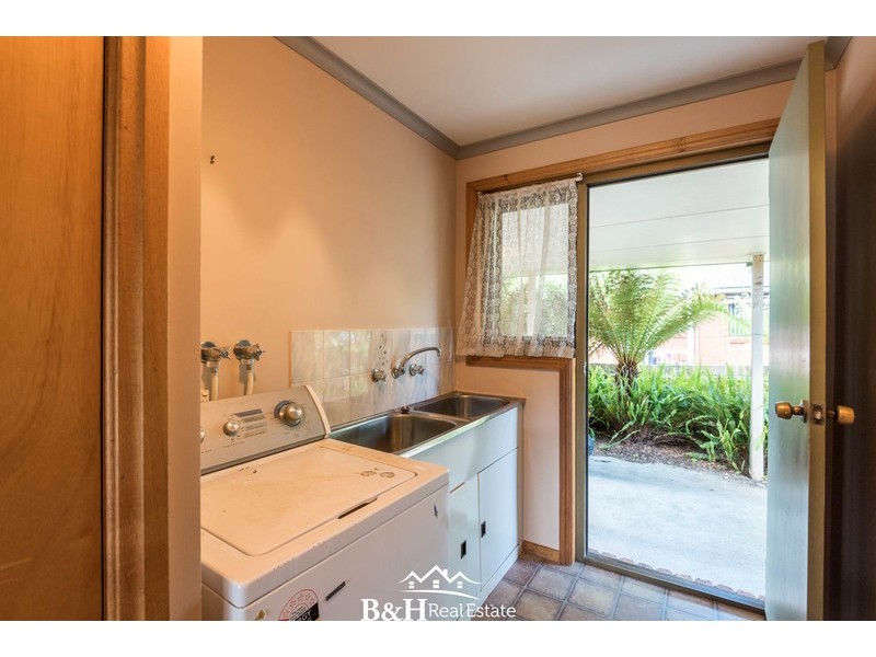12 Flinders Avenue, West Ulverstone TAS 7315