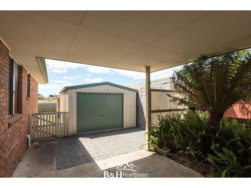12 Flinders Avenue, West Ulverstone TAS 7315