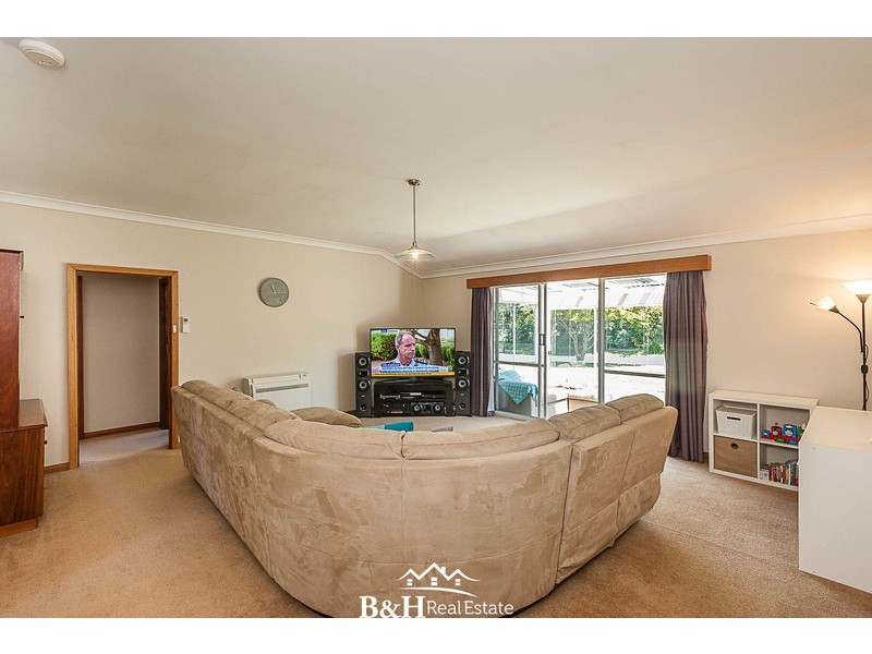 25 Waratah Crescent, East Ridgley TAS 7321