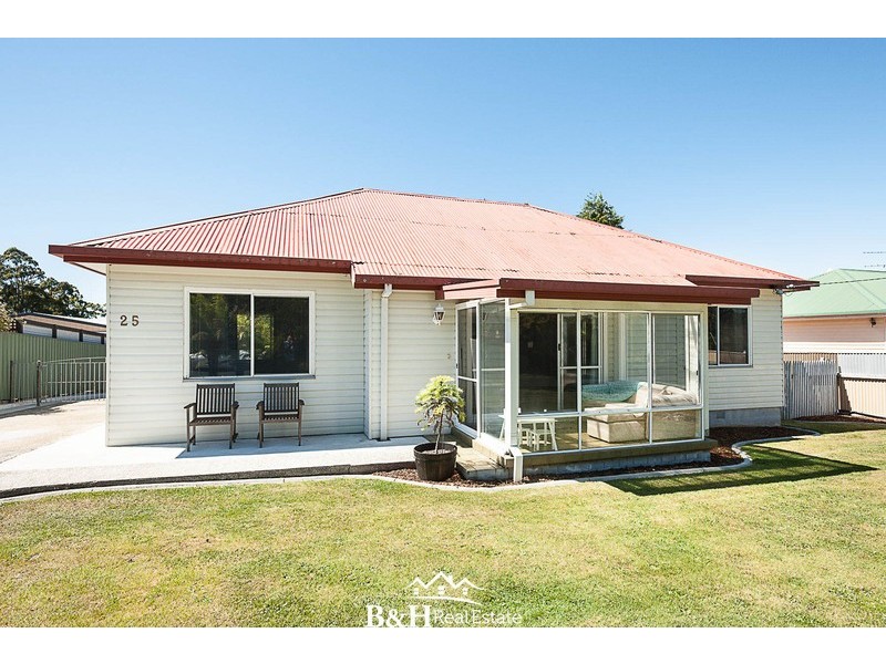 25 Waratah Crescent, East Ridgley TAS 7321