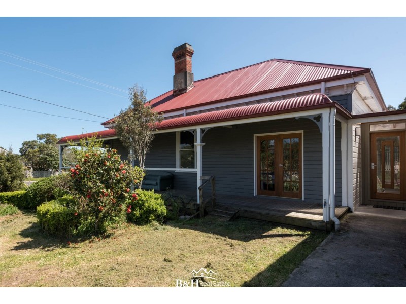 6 Harvey Street, Strahan TAS 7468