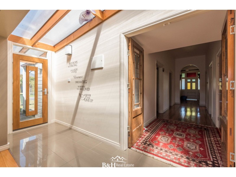 6 Harvey Street, Strahan TAS 7468