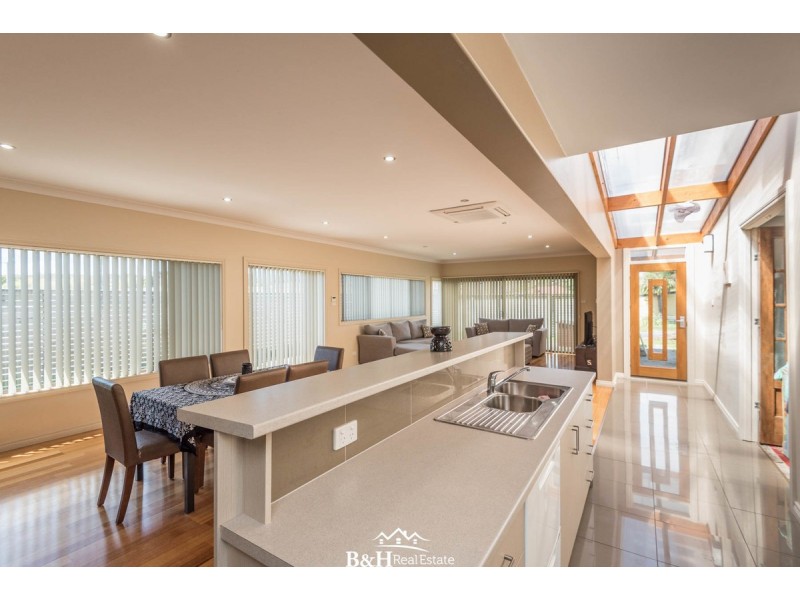 6 Harvey Street, Strahan TAS 7468