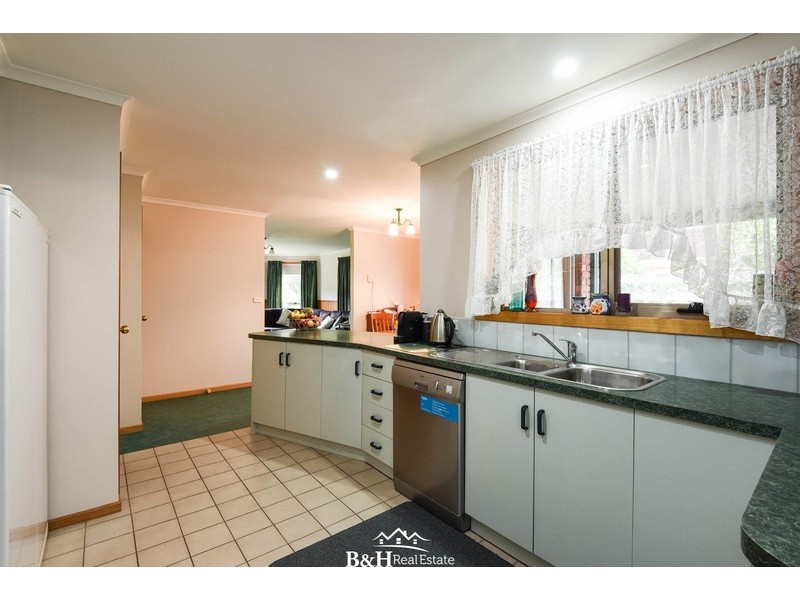 25 Dial Road, Penguin TAS 7316