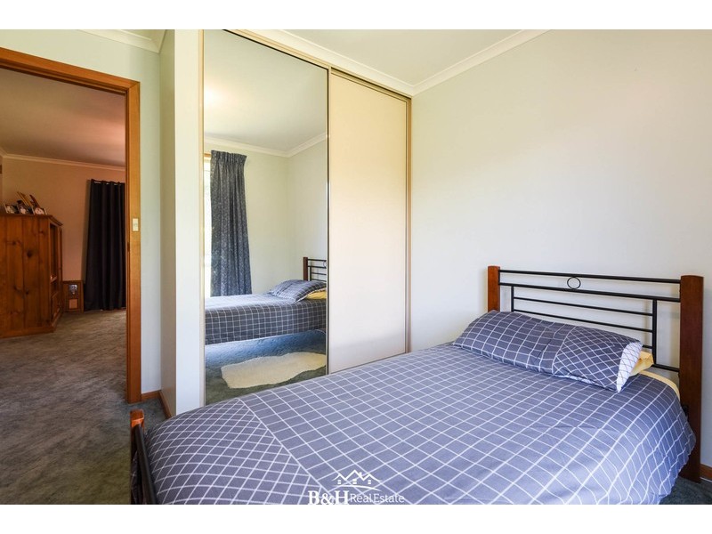25 Dial Road, Penguin TAS 7316
