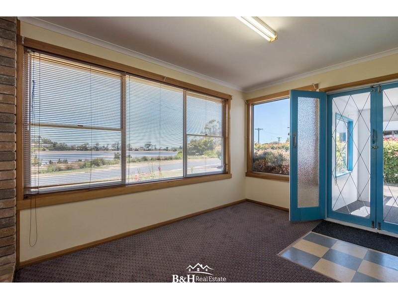 15 Riverside Avenue, Ulverstone TAS 7315