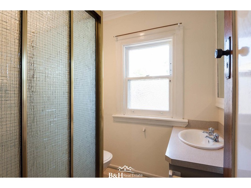 15 Riverside Avenue, Ulverstone TAS 7315