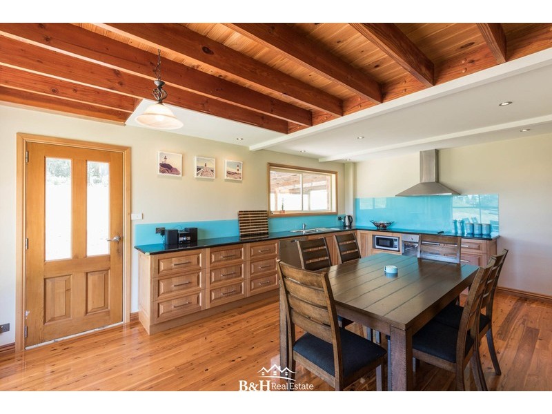 93 Dial Road, Penguin TAS 7316