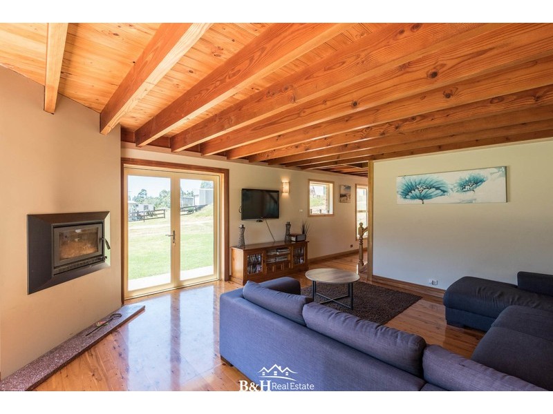 93 Dial Road, Penguin TAS 7316