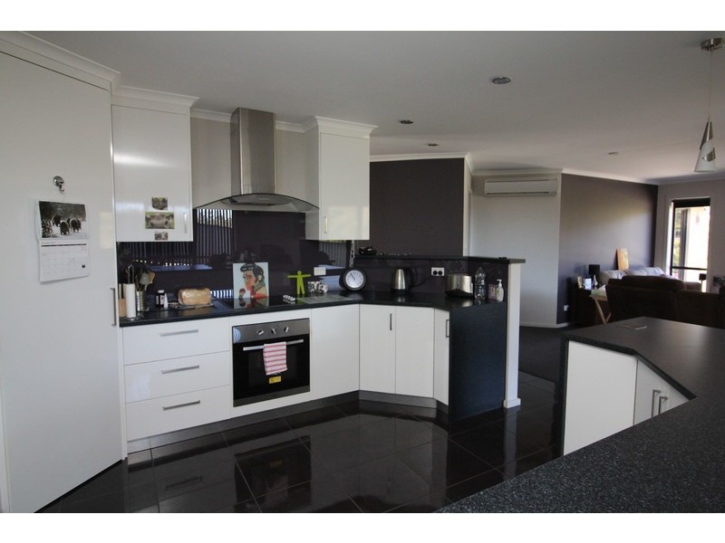 2/24 Platinum Drive, Park Grove TAS 7320