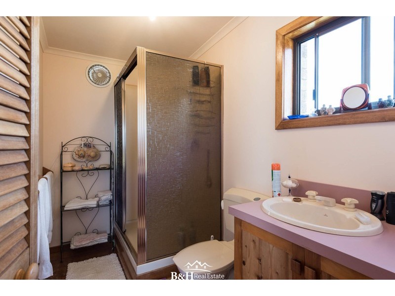 623 East Yolla Road, Yolla TAS 7325